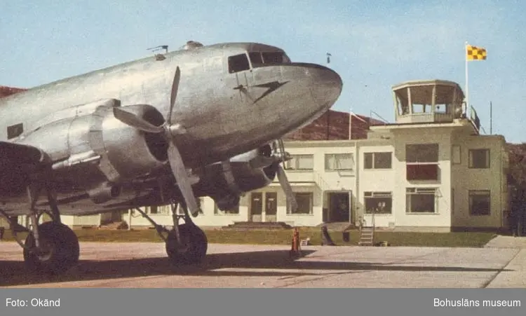 Tryckt text på kortet: "Göteborg. Flygstationen, Torslanda."
"A/B Göteborgs nya konstförlag."