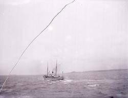 Enligt text som medföljde bilden: "Ång. Oscar Dicksson."