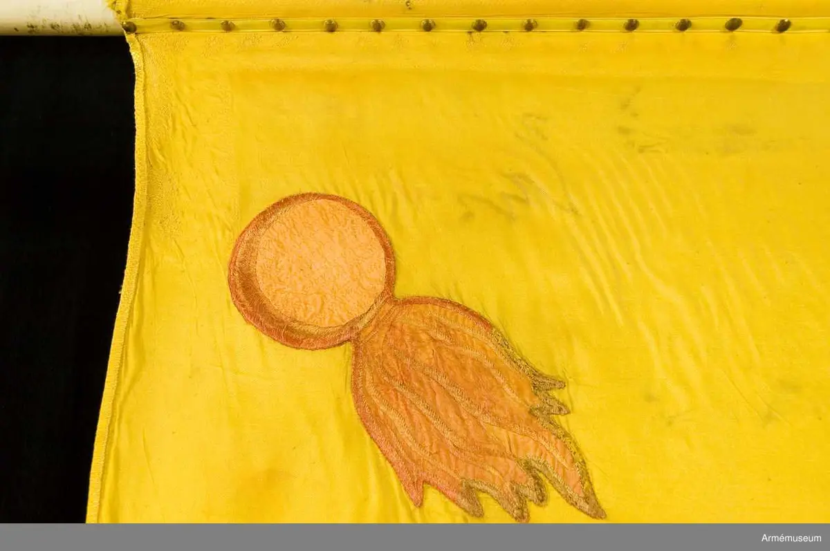 Samhörande kravatt.