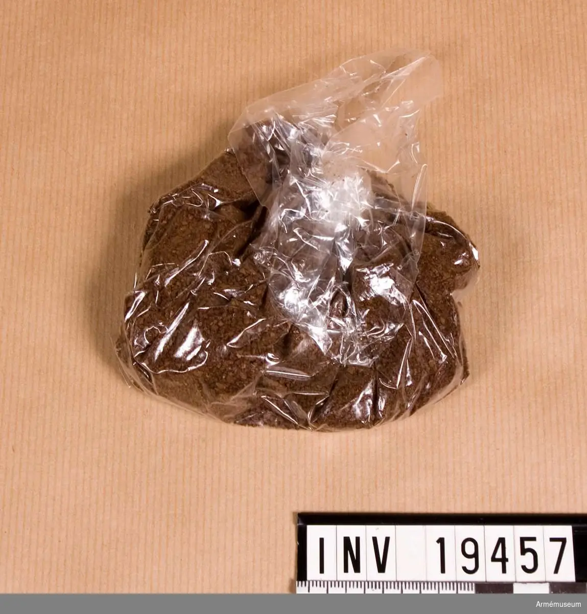 Kaffesurrogat från Andra Världskriget.
Kaffesurrogat består av malda ekollon, rostade ekollon, torkade ekollon och kokmalet kaffe.