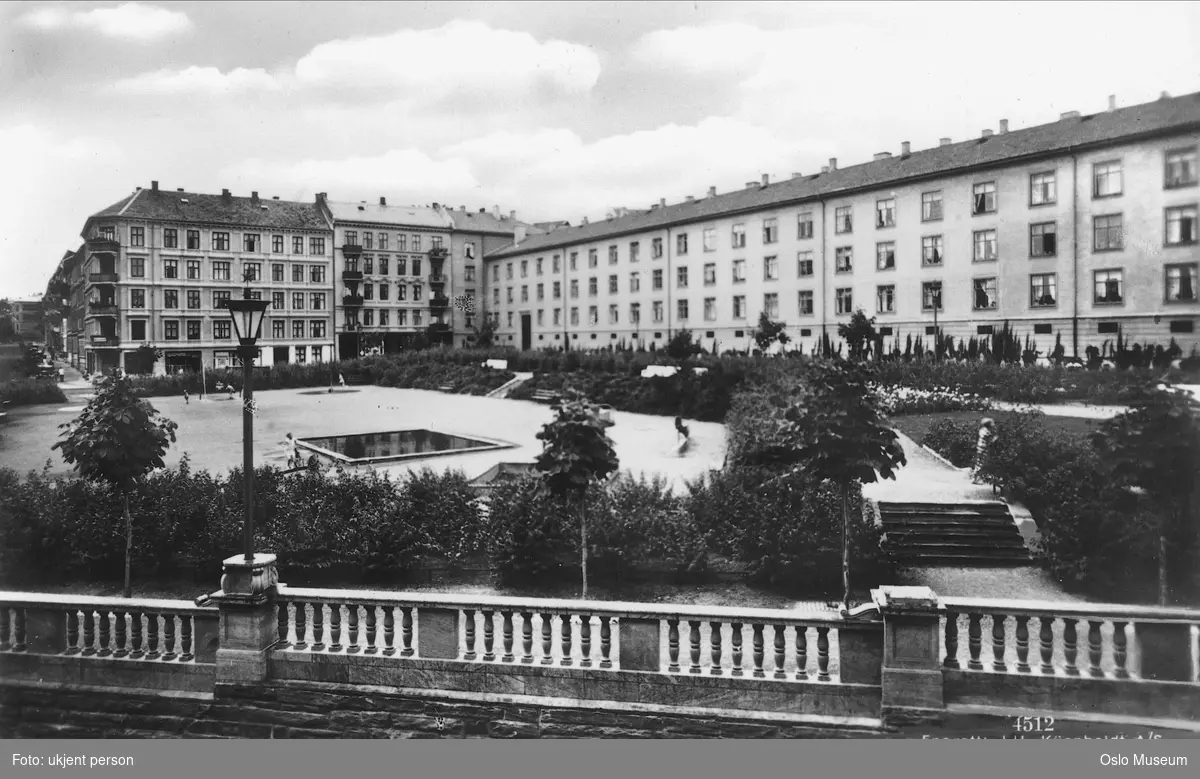 park, lekeplass, bygårder