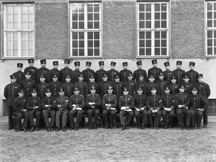 Uppgift enligt fotografen: "Uddevalla. Studentbeväringar. Löjt. Fürst dec. 1934."