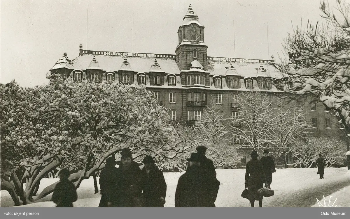 plass, park, gangvei, mennesker, Grand Hotel, snø
