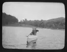 Kanotpaddling vid Sundsby vintern 1919