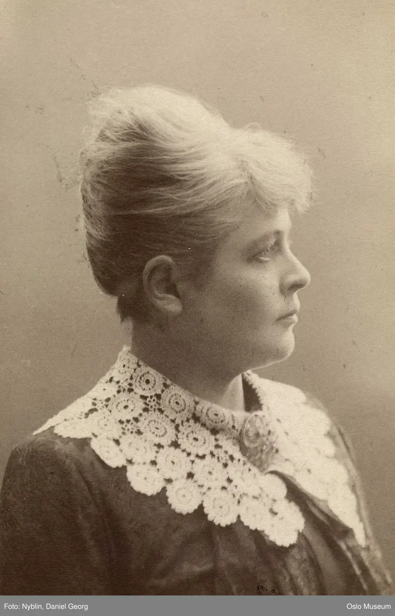 portrett, kvinne, brystbilde, profil