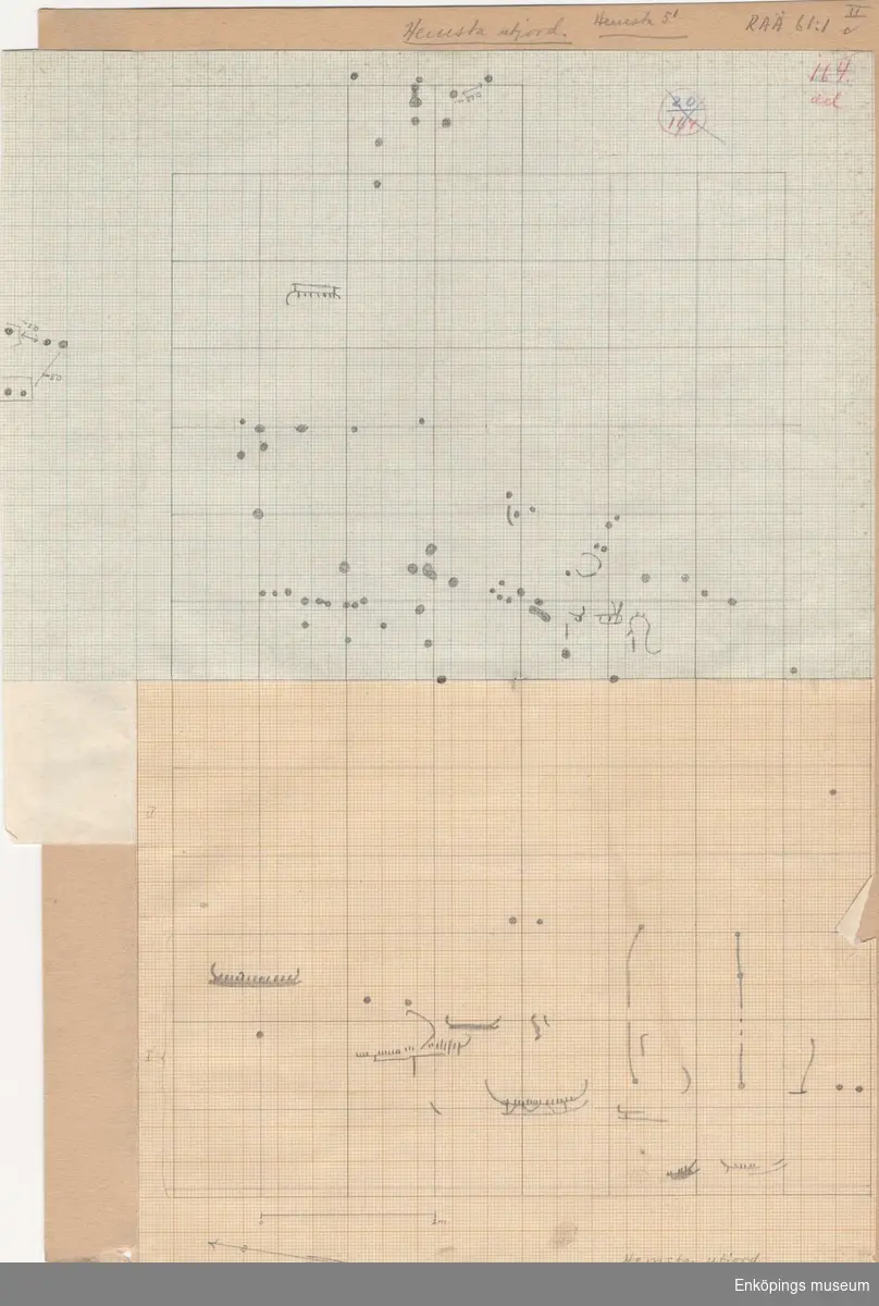 Hällristning med flera skepp och många skålgropar. Hemsta utjord, Boglösa sn, Uppland.