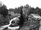 Kvarnfallet i  Huskvarna ovanför Ebbes Bruk, år 1892.