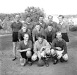 Husqvarnas hantverkslag spelar korpfotboll i Huskvarna den 7 juli 1955.