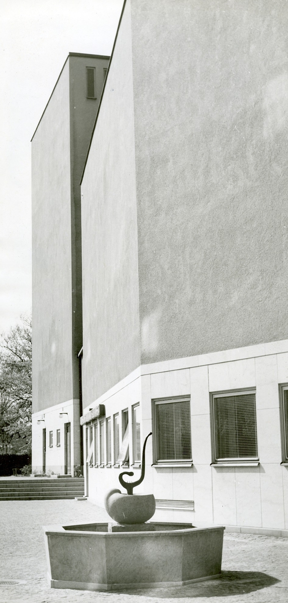 Musikens Källa, skulptur av Bernard Andersson, Halmstad