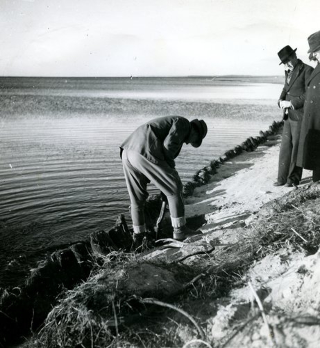 Laholm. Lagaoset del av gammalt fartyg. Fynd 1938.