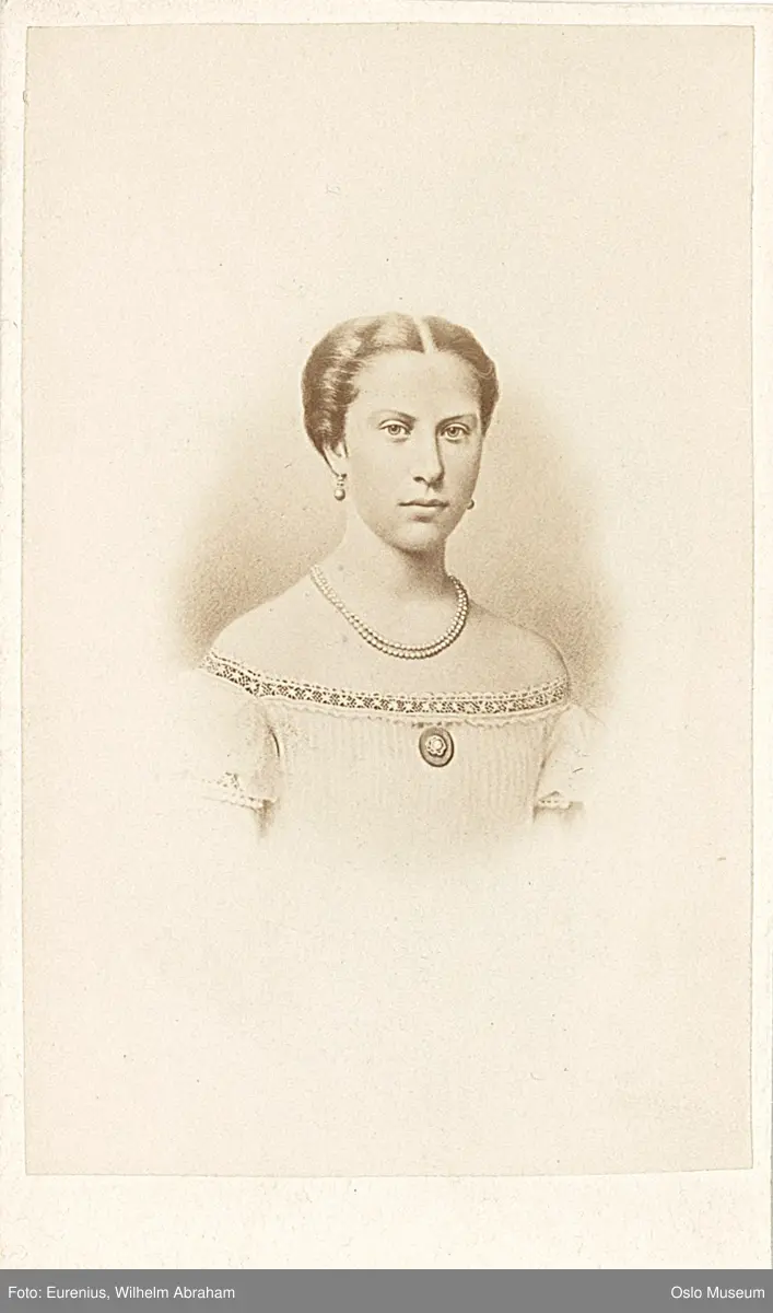 portrett, kvinne, prinsesse, vignettert brystbilde