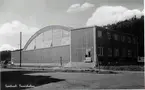 Tennishallen i Sundsvall på Fabriksgatan 12 (nu Universitetsallén). Uppförd 1937 och riven omkring 1990.