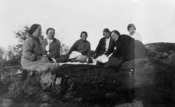 Kristi Himmelsfärdsdag kl. 05.00. Bergen ovanför Kärra Hökeg