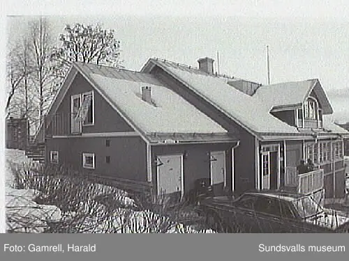 Exteriörbilder på Folkets Park och Tonhallen.