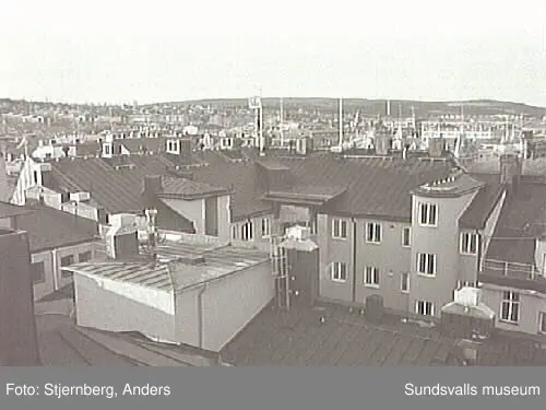 Fd hotell Knaust inför restaureringen.Takvyer.