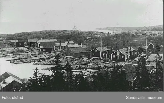 Vy över Brämö hamn.