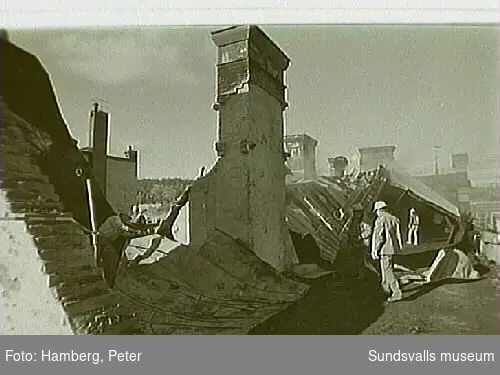 Vindsvåningen i Blomberska huset, Jupiter 5, Nybrogatan 8/Storgatan 16, efter brand. Branden utbröt 1996-10-02, kl. 03.40.