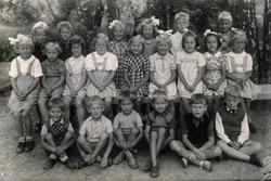 Klass 1, okänt årtal. Folkskolan i Livered (i bruk från ca 1