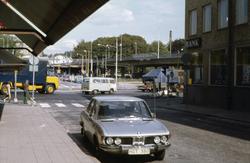 Vy från Frölundagatan mot Mölndals Bro i Mölndal, i mitten/s