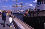 Flyttning av Jarramas från Marinmuseum till Handelshamnen inför Baltic Sail 2000 som äger rum 3-6 augusti.