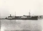 Foto i svartvitt visande tankmotorfartyget BENTE MAERSK av Svendborg i Köpenhamn under 1930-talet.