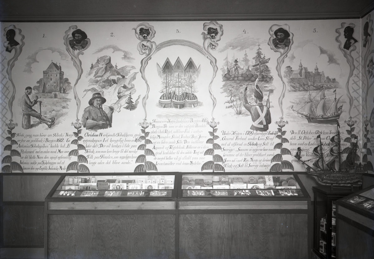 Interiørfoto fra Tiedemanns paviljong på Landsutstillingen i Bergen 1928.