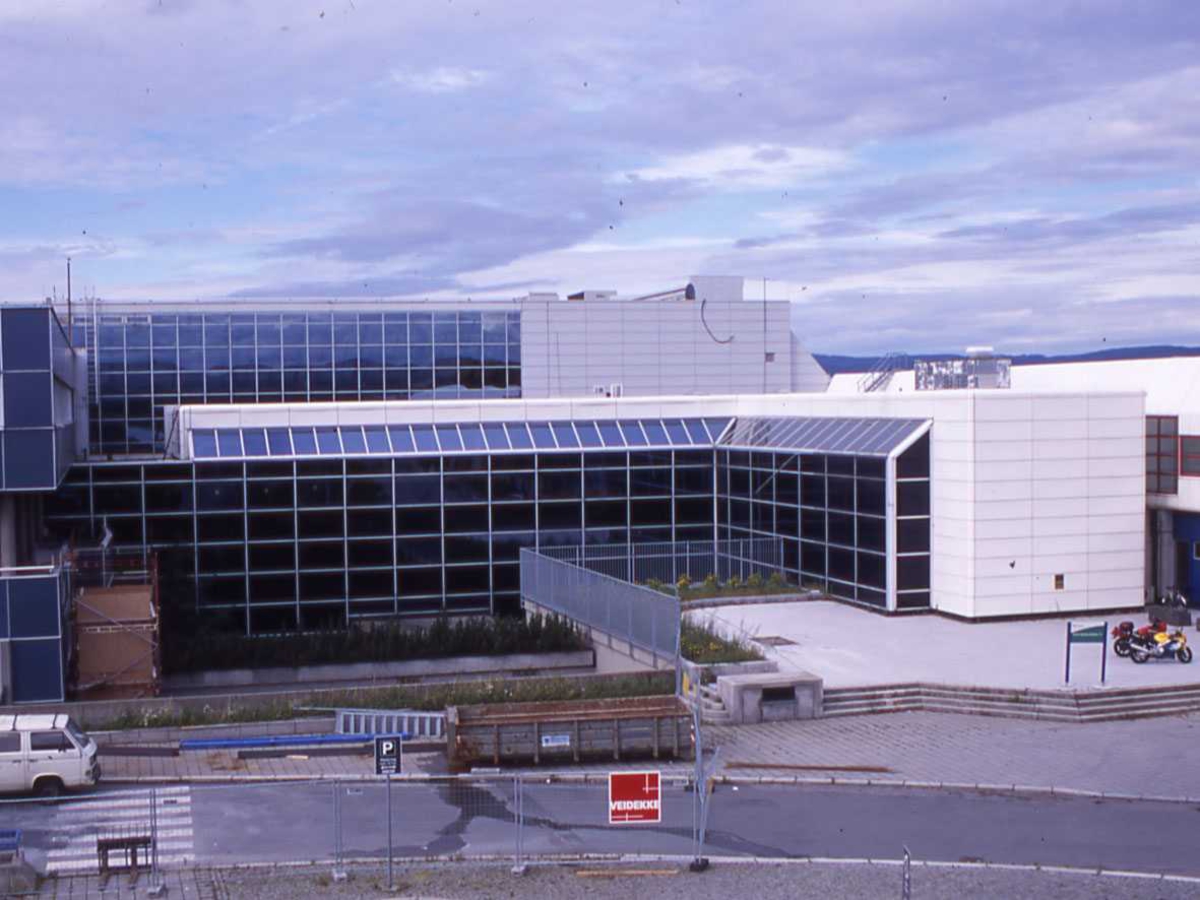 Lufthavn, inngangsparti.
