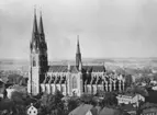 Uppsala domkyrka
Äldre fotografi av domkyrkan med omnejd