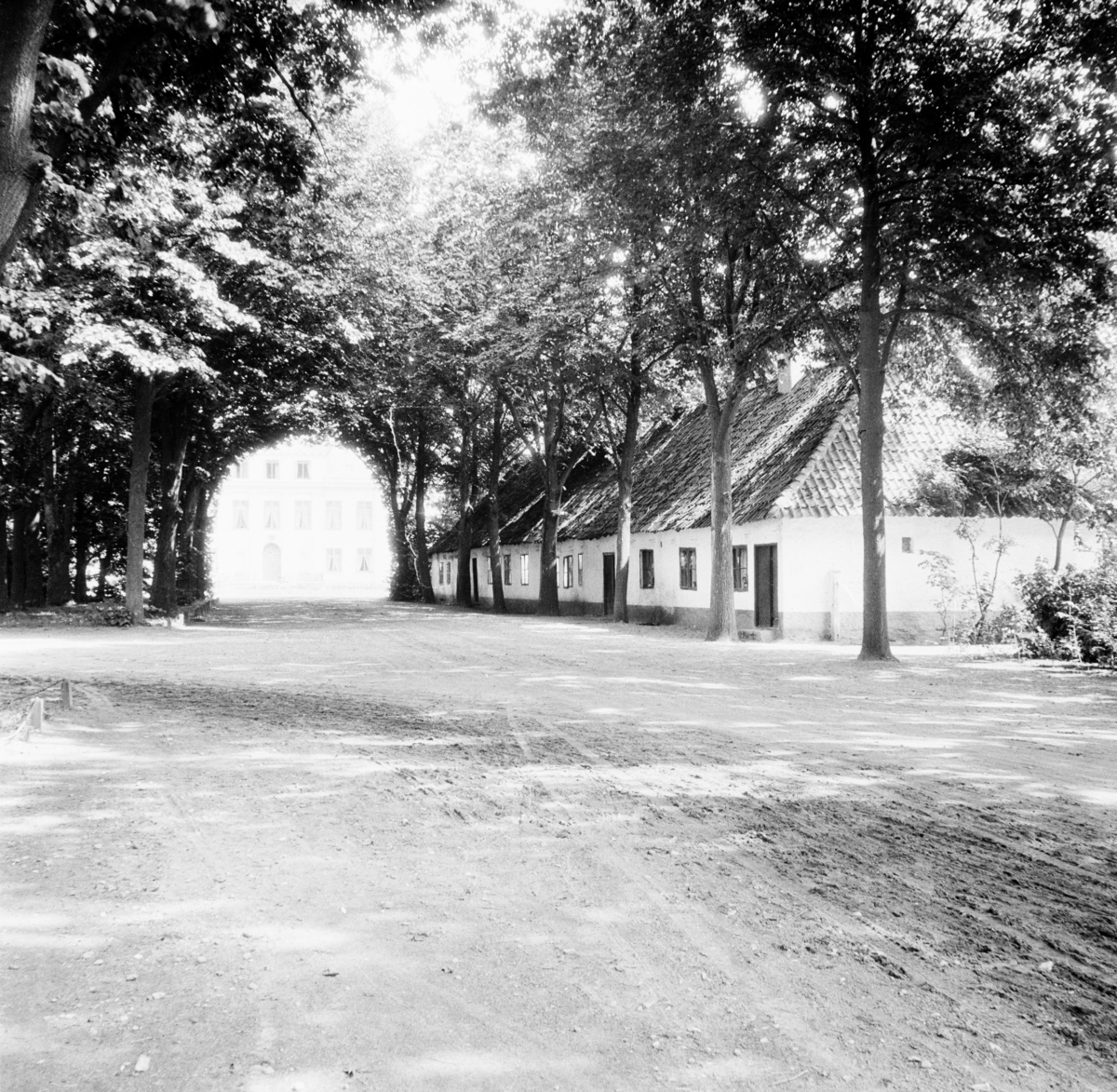 Säbyholm, Skåne
Exteriör

Svensk arkitektur: kyrkor, herrgårdar med mera fotograferade av Arkitekturminnesföreningen 1908-23.