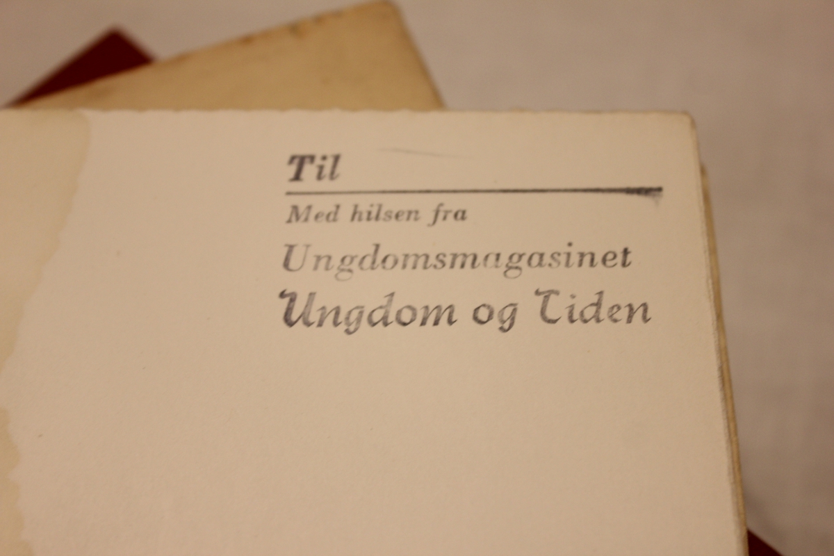 A,B,C,D,E og F. Tittel: "KASTESKOLEN". Trykket på "Gry- forlag" i Oslo i 1946.