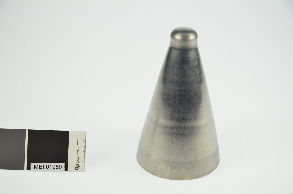 Militær granatspiss i aluminium ikke ferdigstilt.