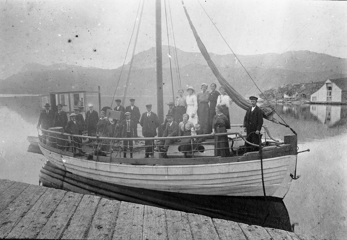 Ungdommar, skøyte, sjøhus, ungdomslag