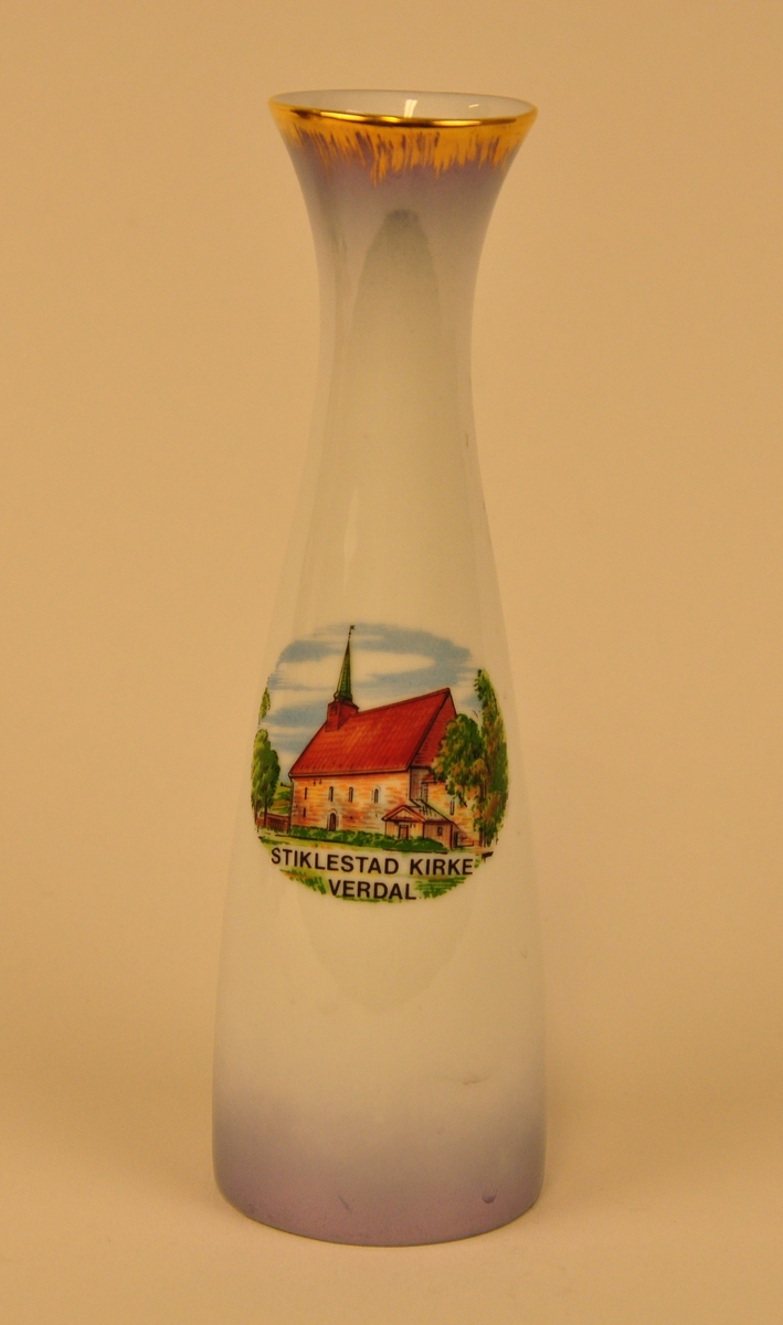 Rundt motivutsnitt frå den romanske langkyrkja, Stiklestad Kirke i Verdal frå 1180.