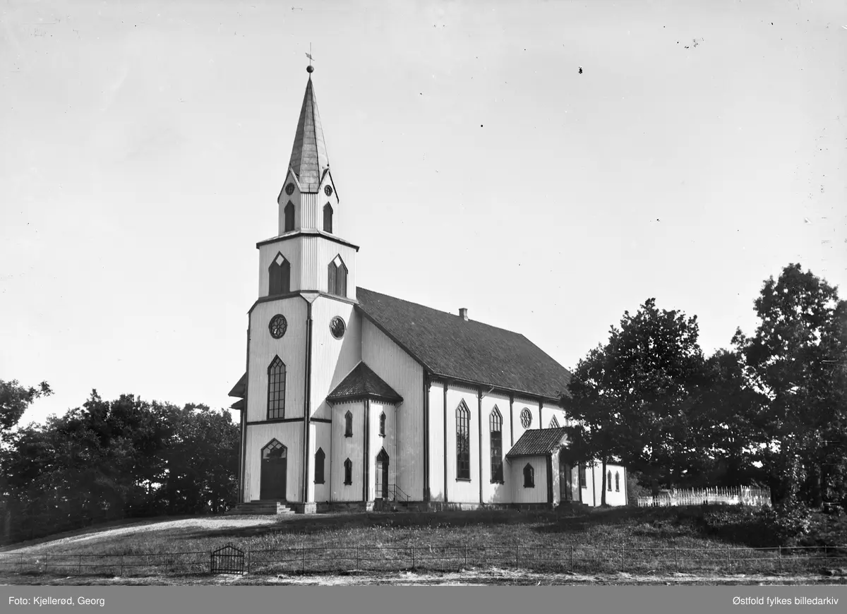 Bjorbekk kirke, Øyestad, Arendal. 
Kirken er tegnet av arkitekt JC Reuters og blei vigsla i 1884. Den er i dag Øyestads hovedkirke.