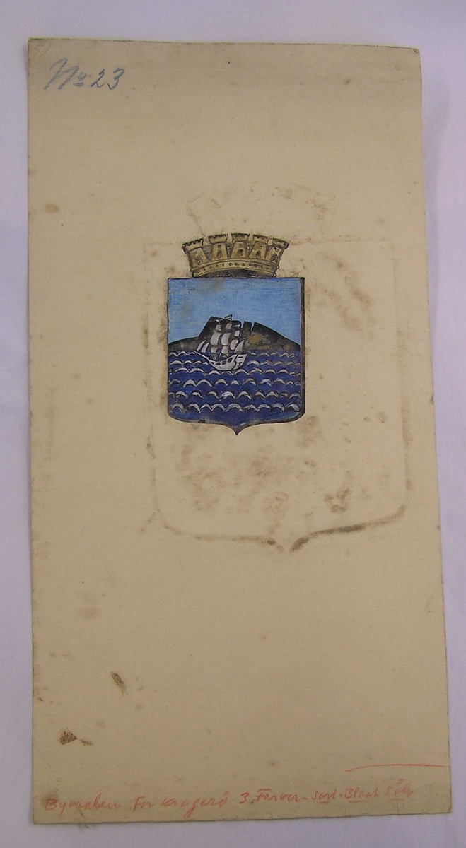 1. Øya med bølger, seilskute. 2. Øya, bølger, "Kragerø" 3. Øya, bølger, kråke (sort) 4. Øya, bølger, kråke (sølv)
Krone over alle utkast.