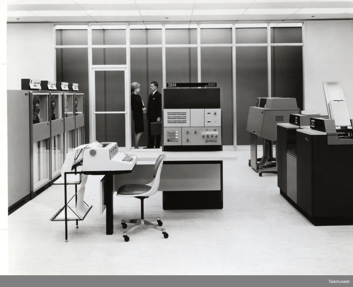 22.0 IBM - Modell 360 / 370