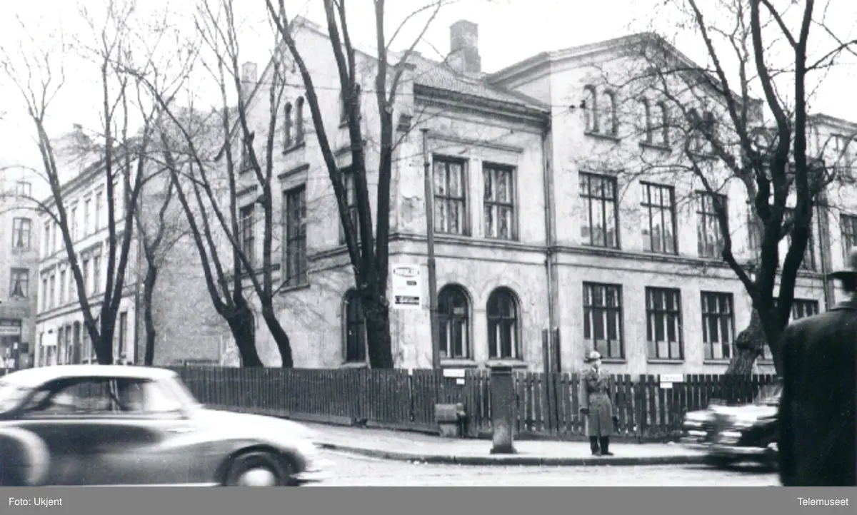 Gamle Aker gymnas, Universitetsgaten 6 -Norsk Teknisk Museum ...