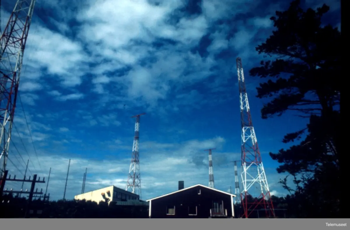 Radiostasjoner sendere senderstasjoner