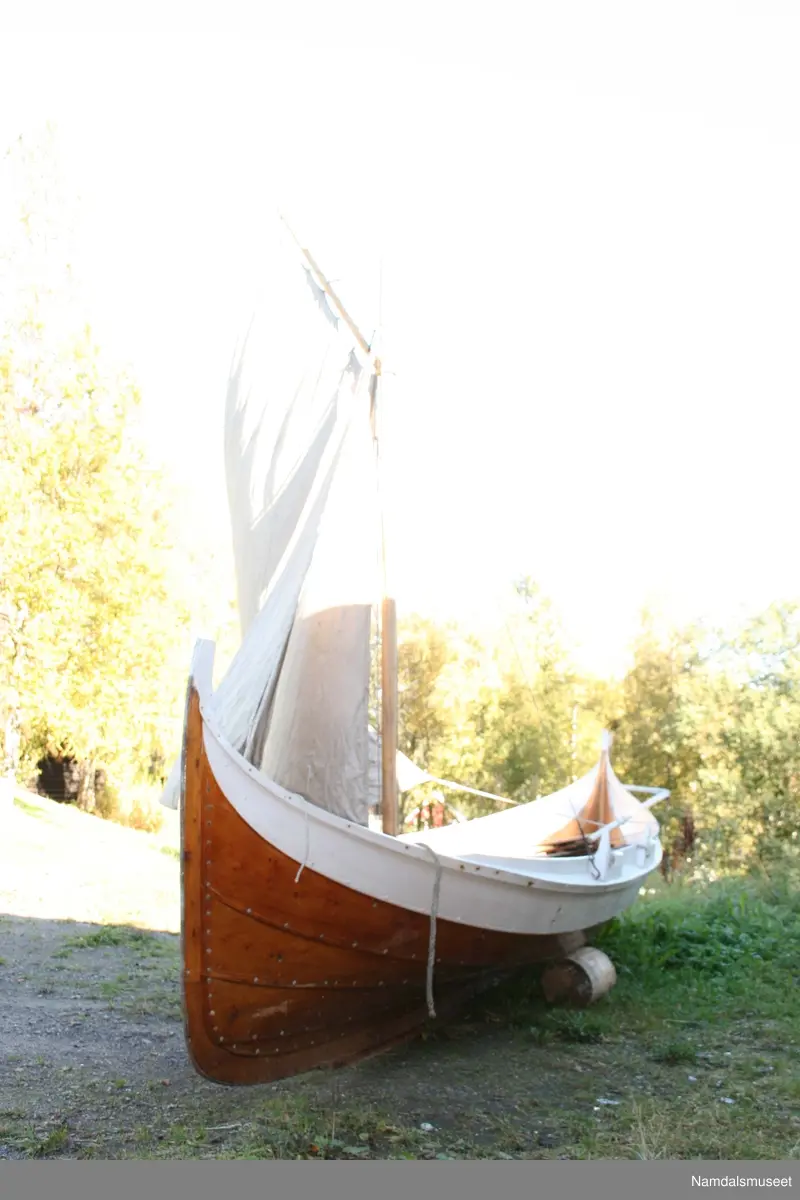 Færing med rigg og seil