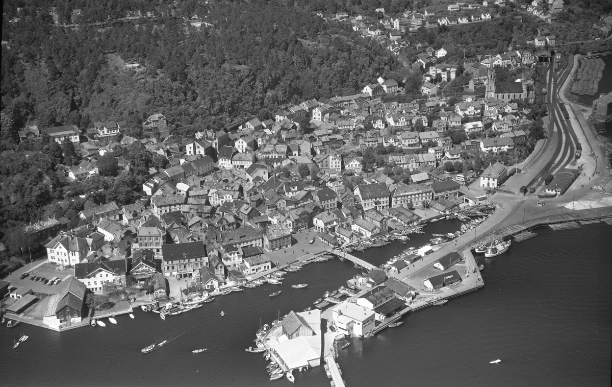 Flyfoto fra Kragerø 18/6-55