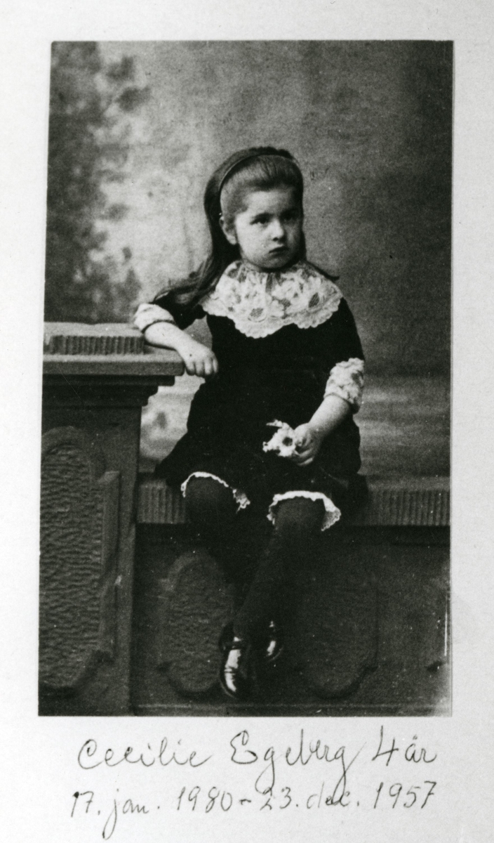 Elisabeth Gude og familiemedlemmer fra "Egebergs- slottet" Christiania.