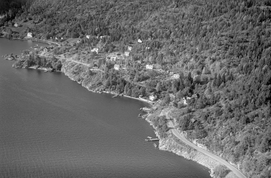 Ulike Widerø flyfoto fra Skien kommune 