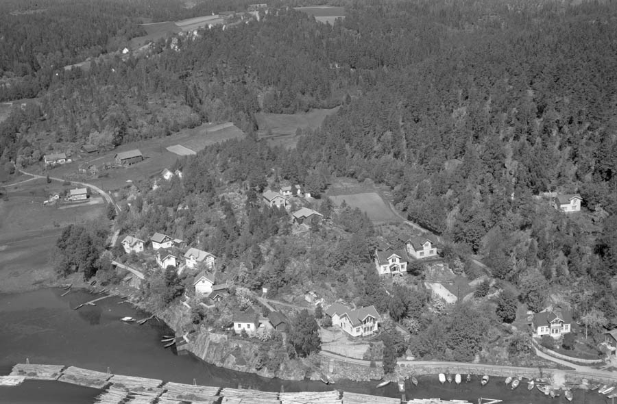 Ulike Widerø flyfoto fra Skien kommune 
