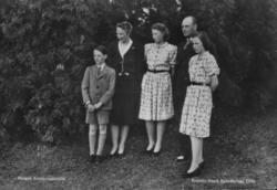Postkort. Norges kronprinsfamilie.