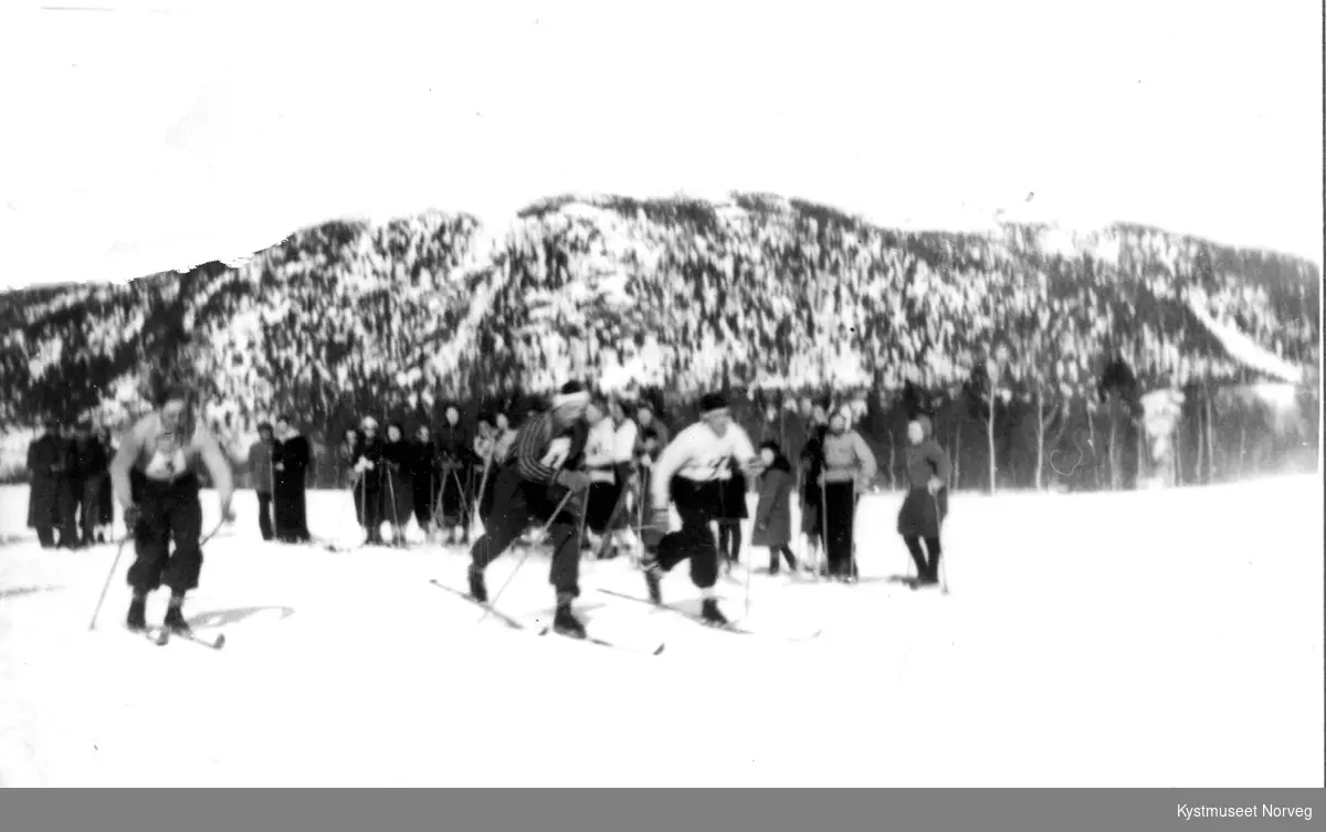 Flatanger, Skirenn på Oppland