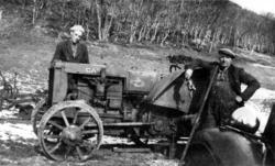 Edvard Anzjøen og Petter Pettersen? i Åkvika