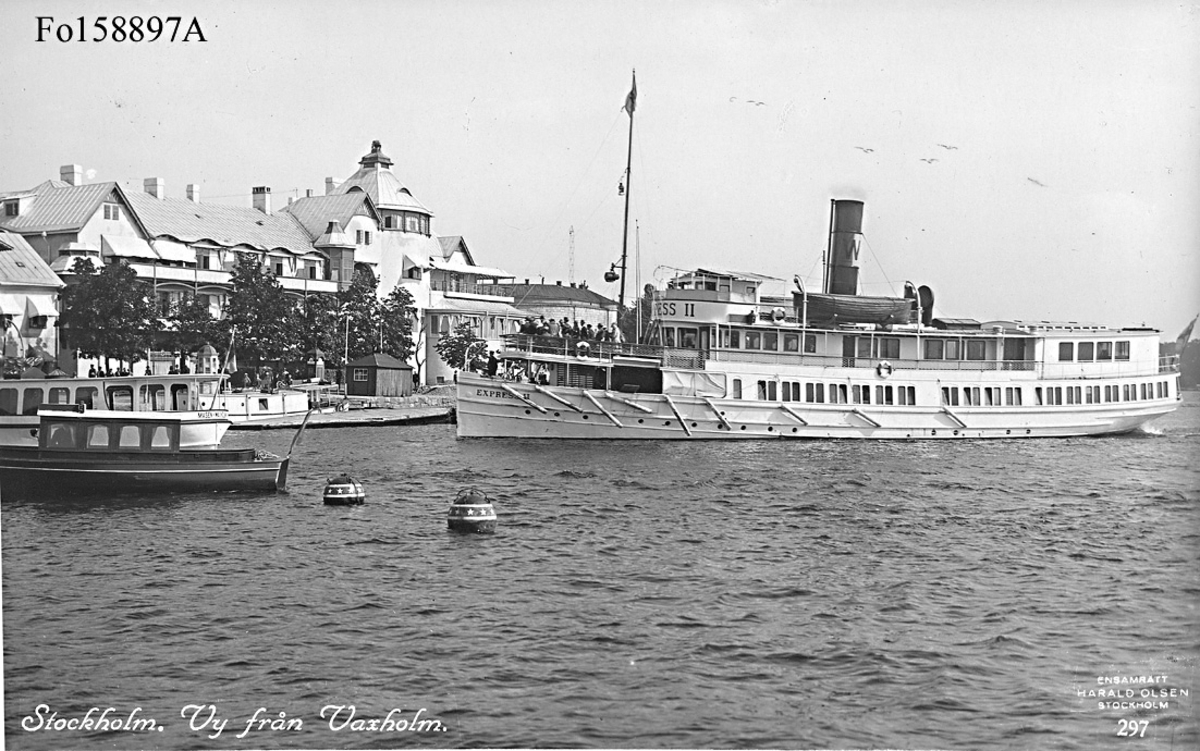 S/S EXPRESS II i Vaxholms hamn.