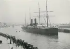 På utgående från Le Havres hamn 1887