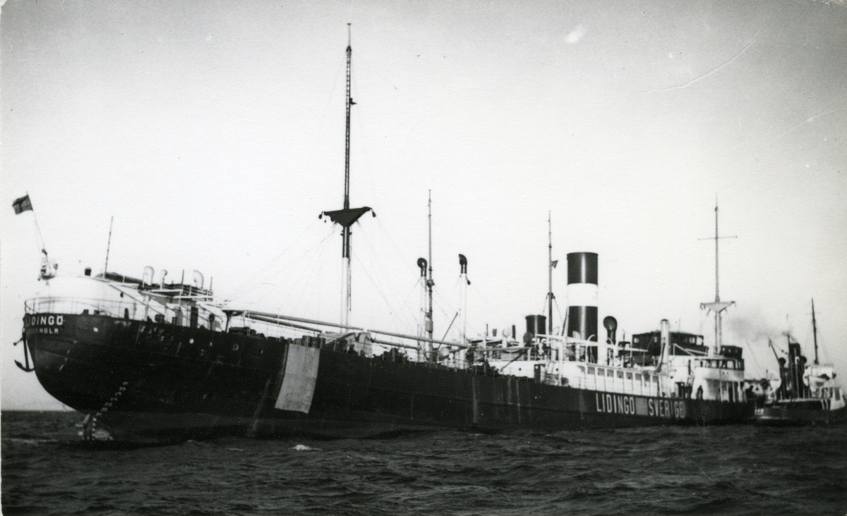 Ägare:/1940-42/: Rederi AB Rex. Hemort: Stockholm.