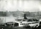 Skärgårdsbåten LIDINGÖ I vid Skeppsbron, Stockholm.